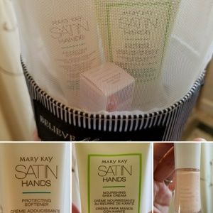 NIB Mary Kay Satin Hands bundle